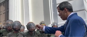 Presidente Juan Guaidó a efectivos de la Guardia Nacional “no hay excusas para seguir de cómplices a la dictadura”
