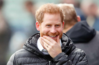 ¡Sin su apariencia de príncipe! Así regresó Harry a Canadá para reencontrarse con su nueva familia (Foto + video)