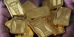 ¡Increíble! Científicos logran crear un tipo de oro a partir de plástico (Fotos)