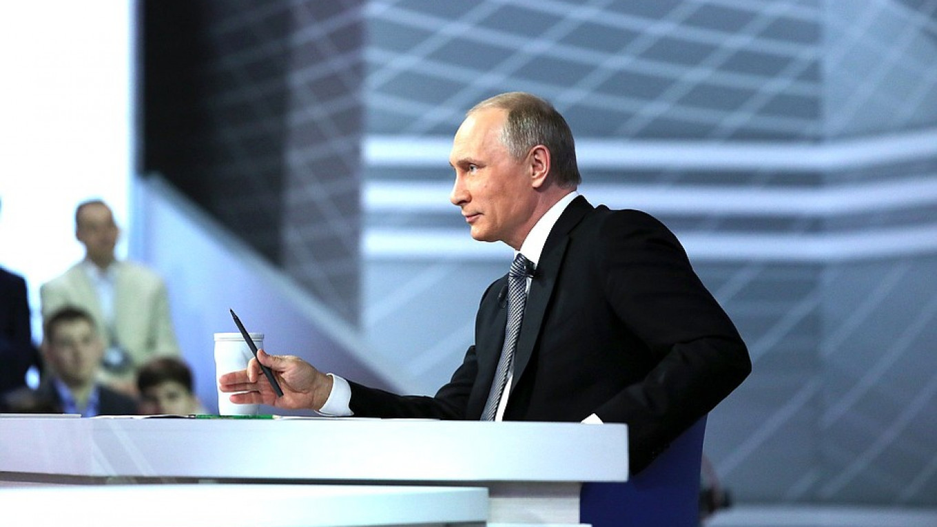 Crónica de una dimisión no anunciada: La crisis que ha puesto a temblar a la potencia rusa