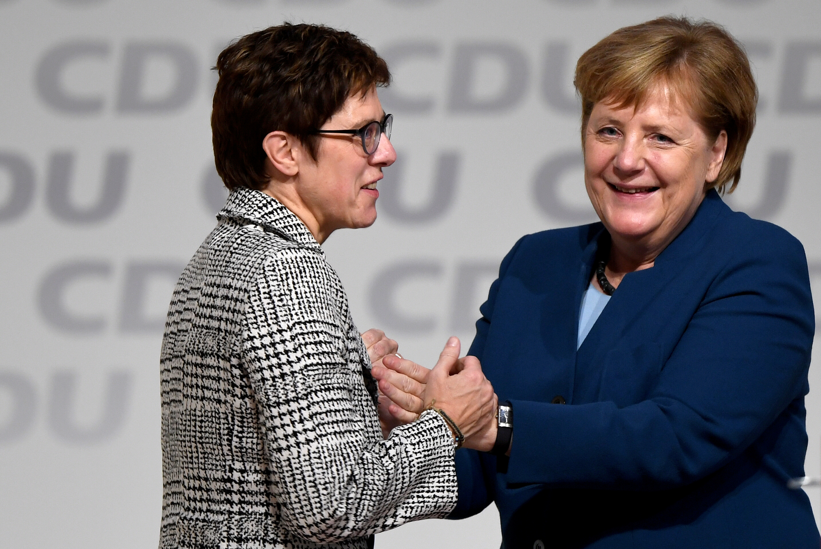 Alemania disolverá en parte fuerzas especiales para combatir extrema derecha