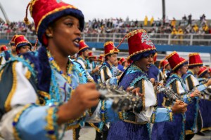 Brasil vibró al ritmo de la samba en su primer día de Carnaval