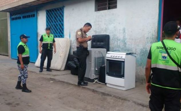 Sorprendieron a venezolana en Perú robando la casa de su novio mientras trabajaba