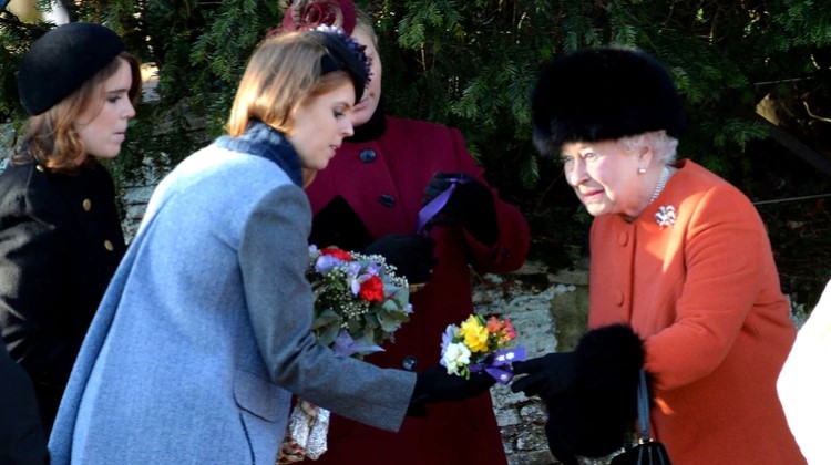 El regalo de la reina Isabel a su nieta tras el escándalo sexual de su padre, el príncipe Andrés