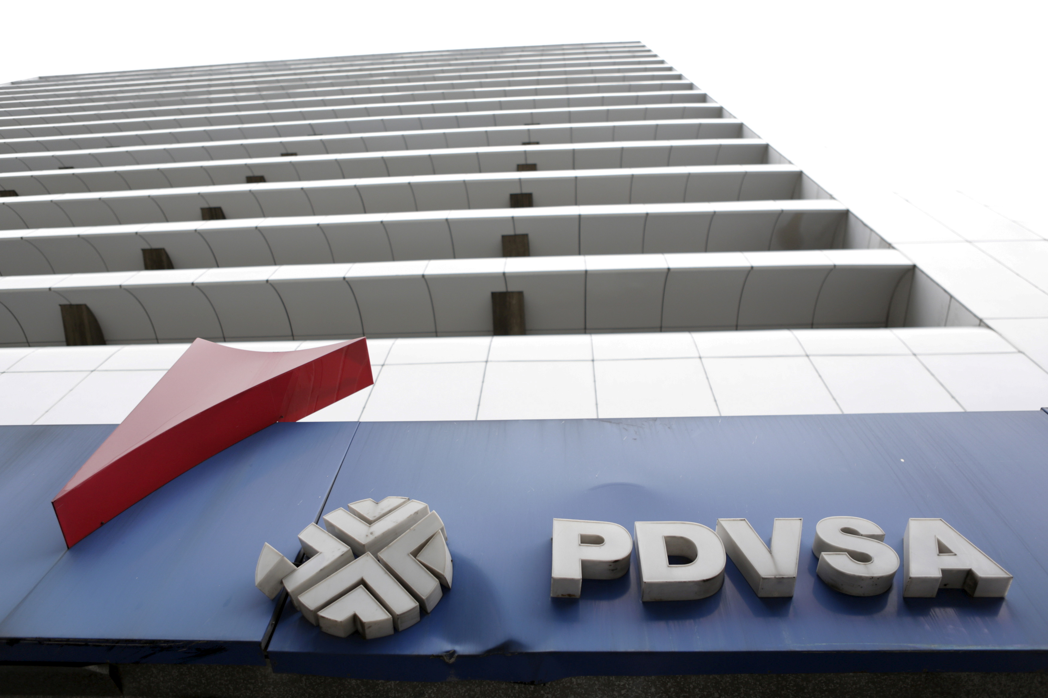 Al menos 38 detenidos de estatal venezolana Pdvsa, incluyendo presidente de filial marina