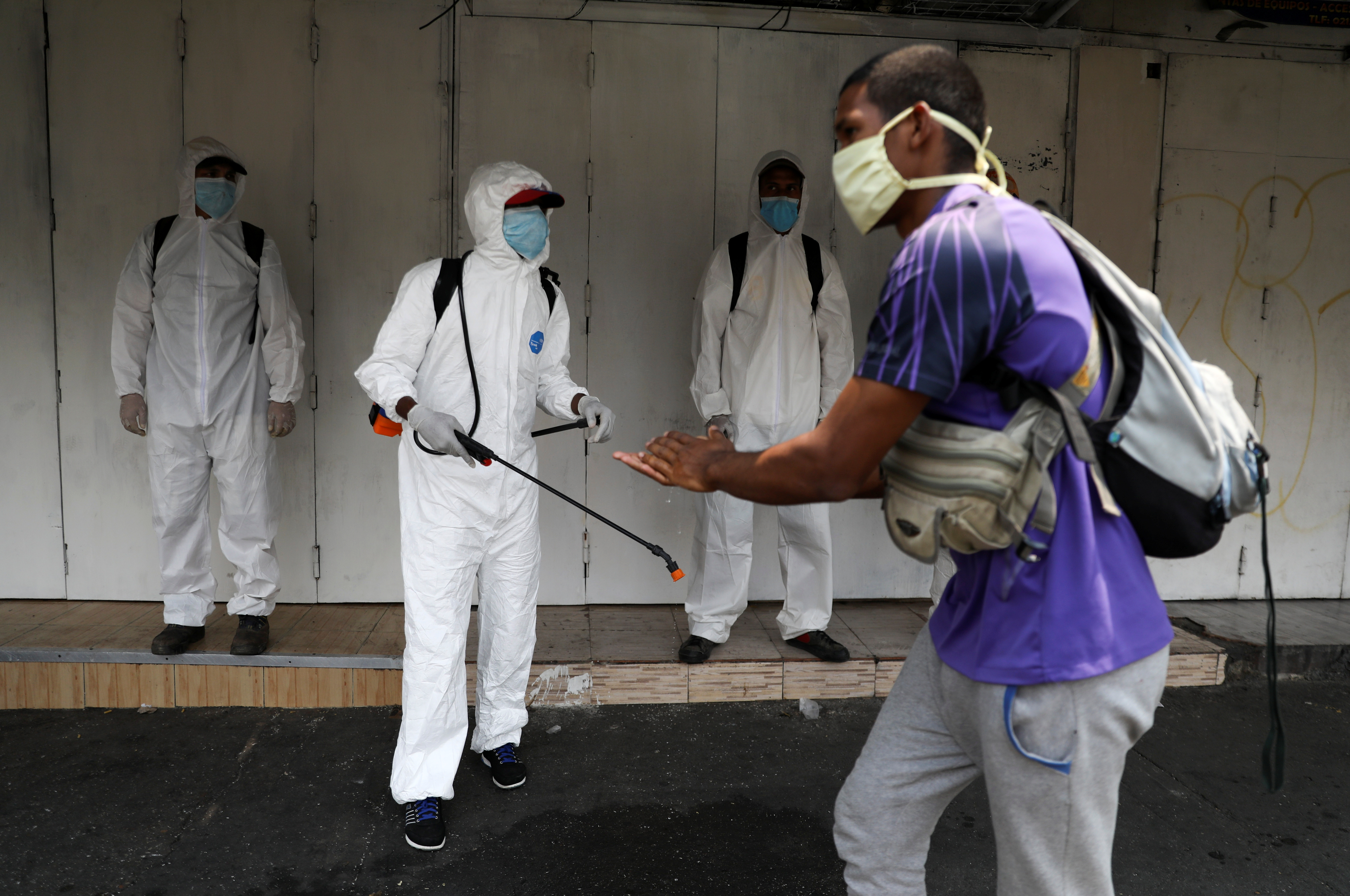 HRW y Johns Hopkins: Maduro miente sobre cifra de muertes por coronavirus en Venezuela