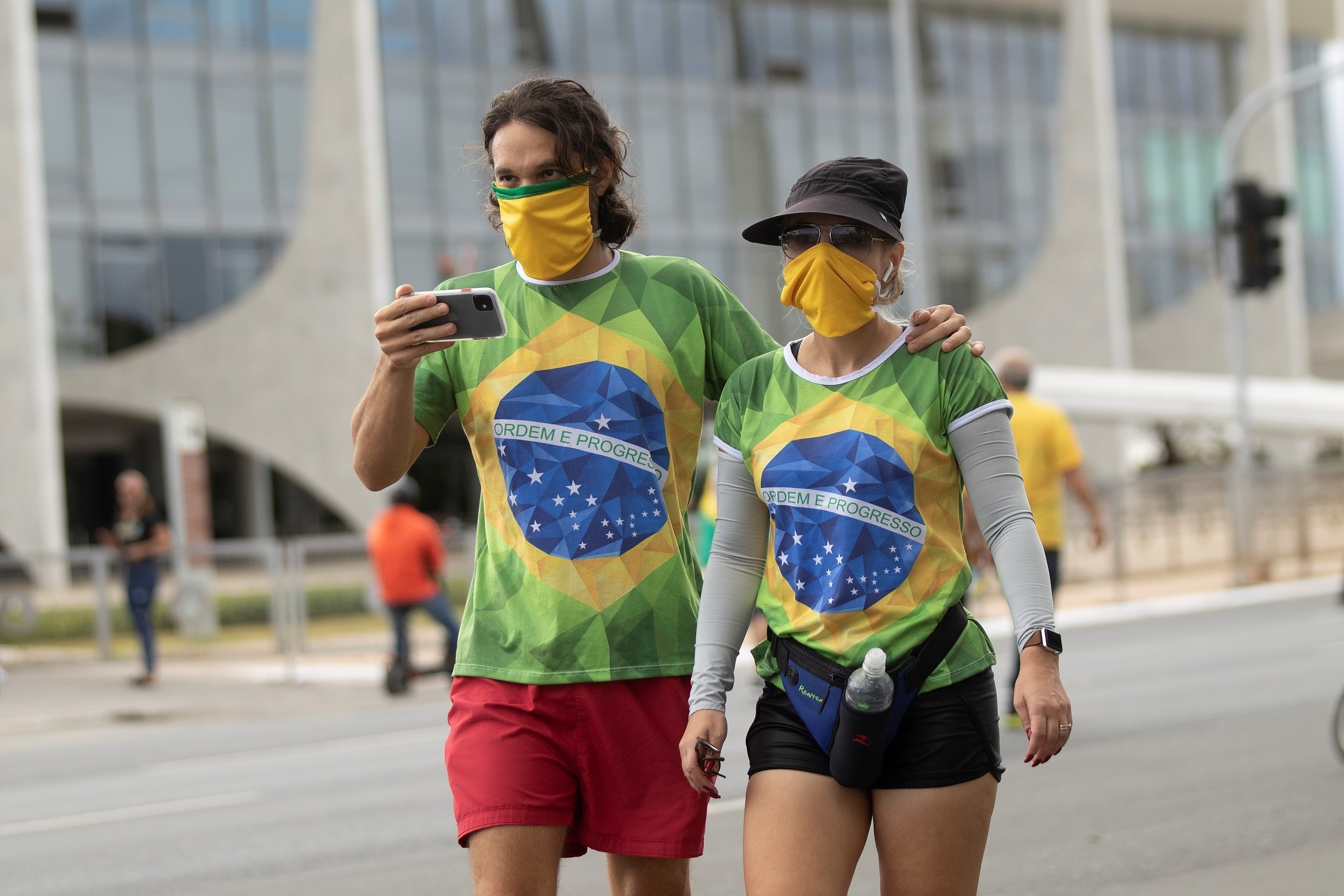Brasil registró segundo mayor número de casos diarios desde que inició la pandemia