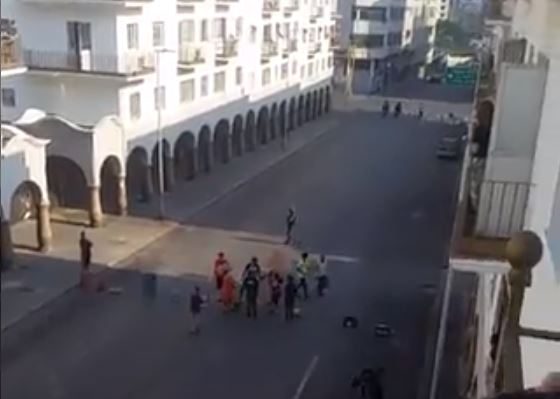 Vecinos de El Silencio, amedrentados por la GNB durante protesta por falta de agua este #15May (Video)