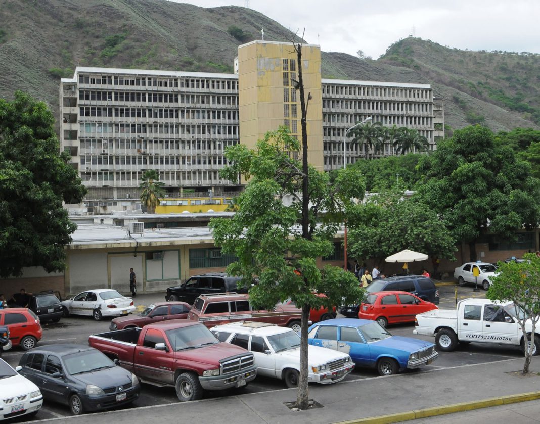 Solo dos bolsas de sangre eran las reservas del Hospital Central de Maracay en sala de emergencia (Video)