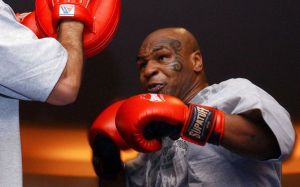 ¡Tiembla el cuadrilátero! Así entrena Mike Tyson con 53 años antes de volver al boxeo (Video)