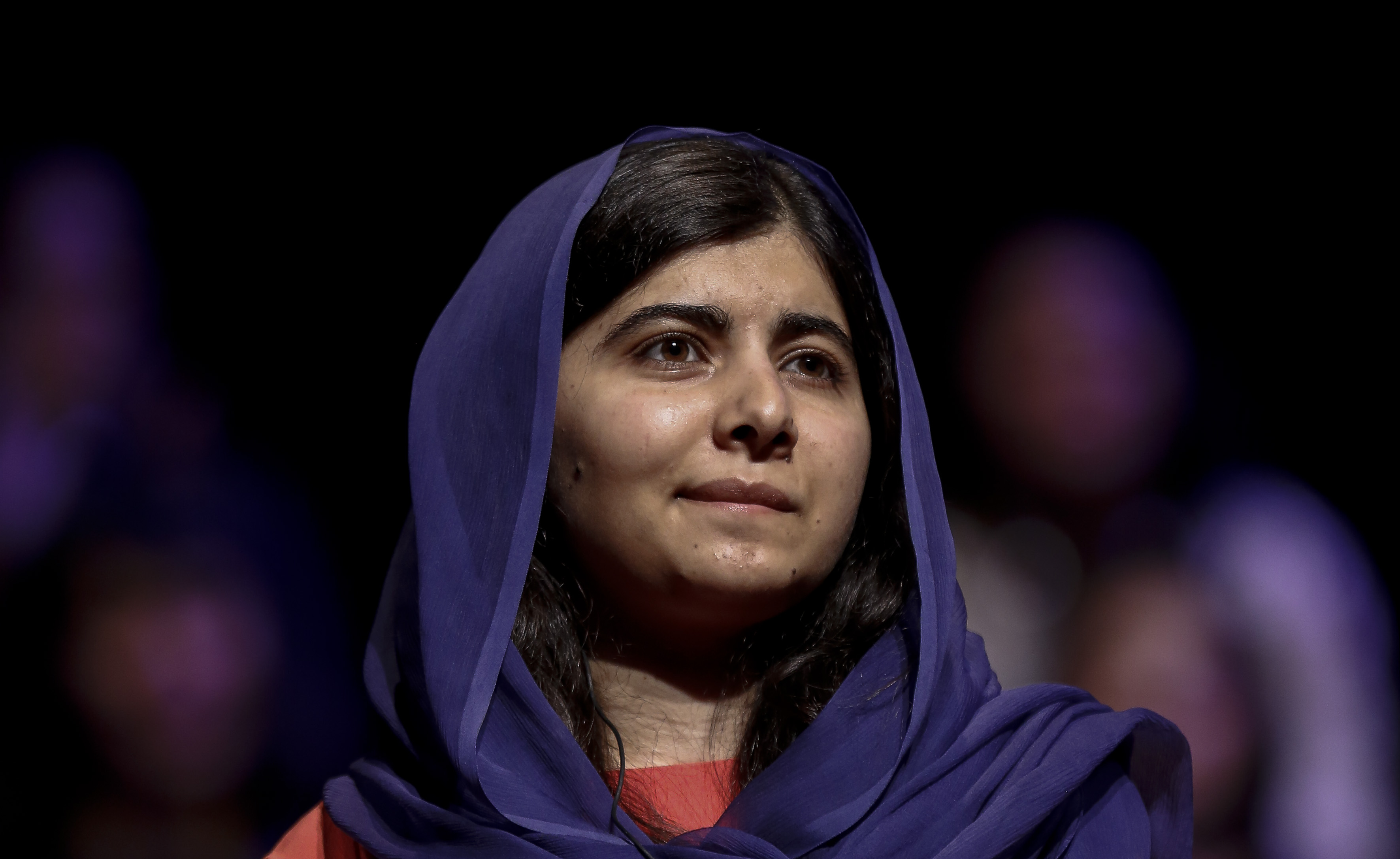 Malala visita Pakistán diez años después del intento de asesinarla