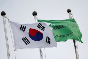 Corea del Sur aprueba ensayos en humanos de fármaco con anticuerpos de Celltrion
