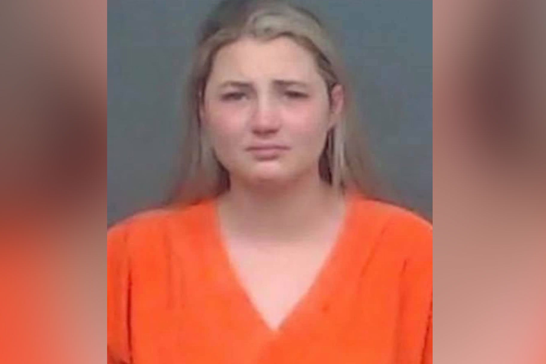 Arrestaron a pedófila por tener relaciones sexuales con tres estudiantes en Texas