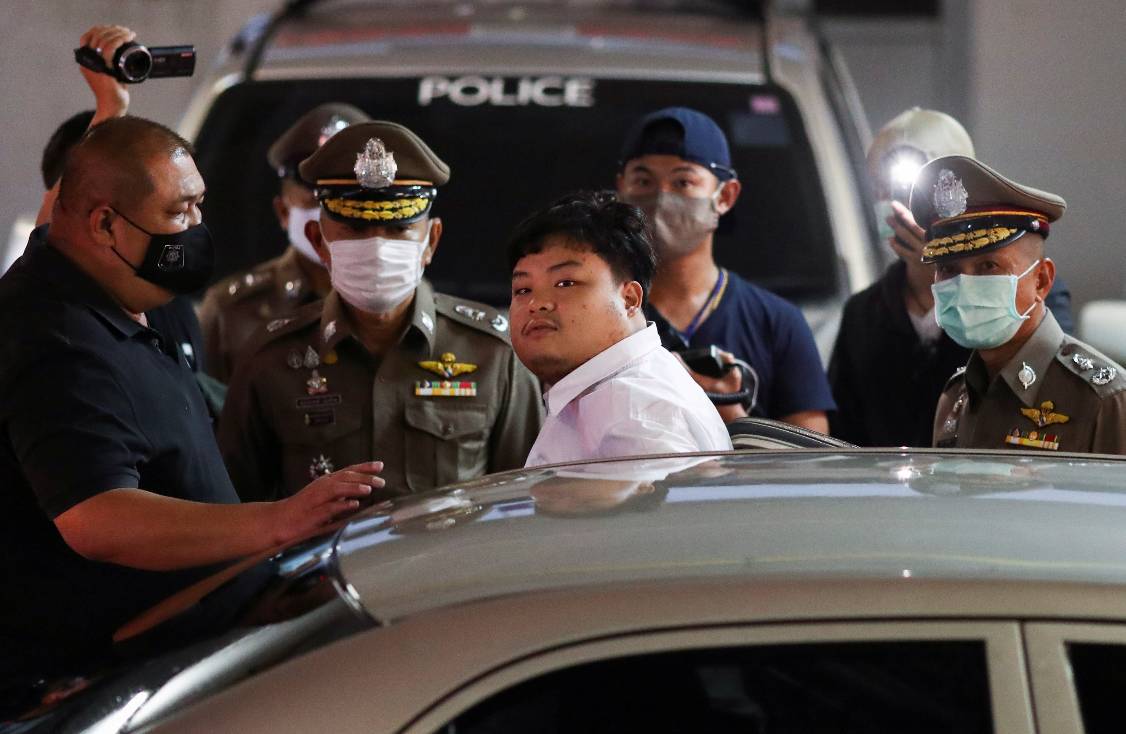 Policía de Tailandia detiene a importante dirigente del movimiento prodemocracia