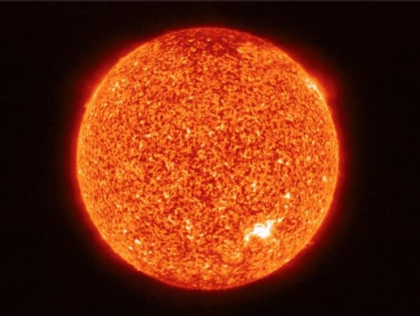 Tormenta solar que golpeará la Tierra podría afectar las comunicaciones este #21Ago