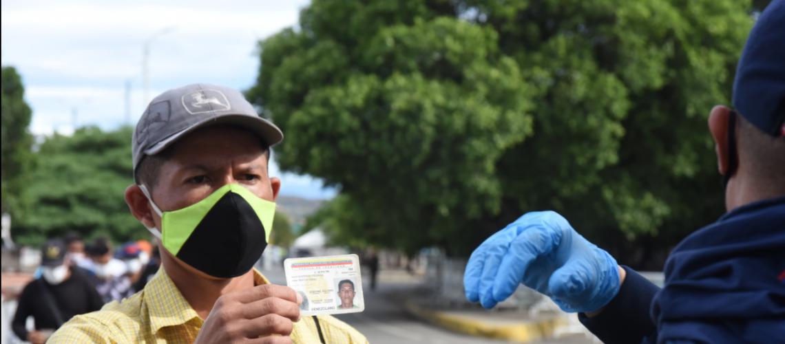Colombia reforzará controles por llegada de caminantes venezolanos