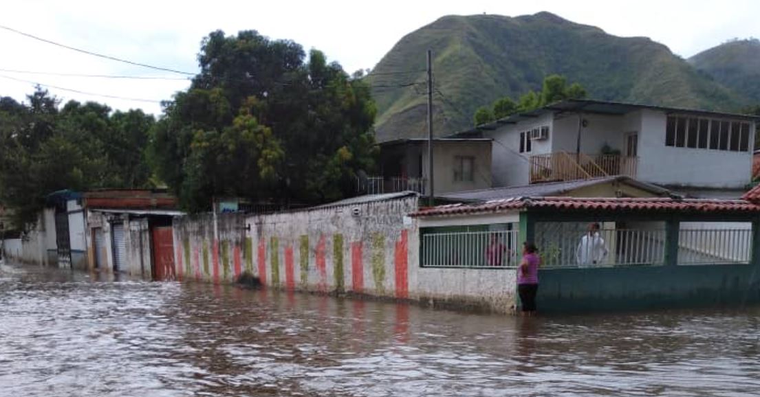 Reportaron nueva inundación por desbordamiento del río El Limón (Fotos y Videos)