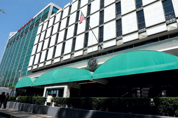 Ex trabajador de la Embajada de EEUU fue acusado por agredir sexualmente a al menos 24 mujeres