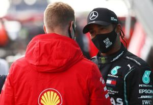 El gesto de Mick Schumacher con Hamilton tras igualar el récord de su padre (Video)