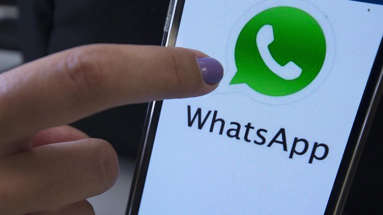 Con este TRUCO de WhatsApp podrás responder un mensaje sin aparecer “en línea” o “escribiendo”