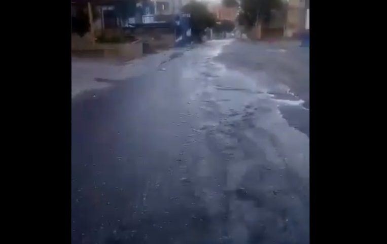 Vecinos de la zona industrial de Palo Verde denuncian enorme bote de aguas blancas #29Nov (VIDEO)