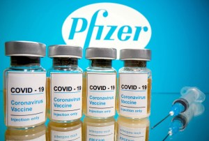 Supervivientes al Covid-19 tienen más protección con una dosis de vacuna de Pfizer o Moderna
