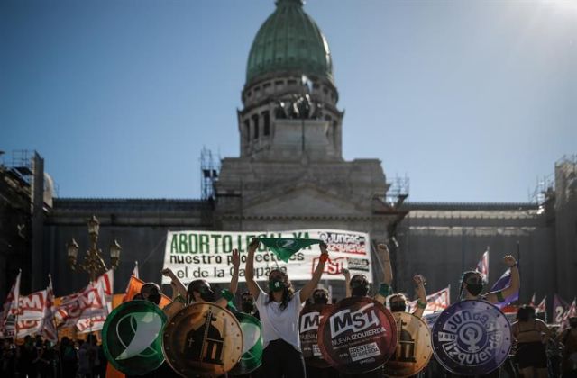 Proyecto para legalizar aborto comienza a ser debatido en el Congreso argentino entre fuertes disensos