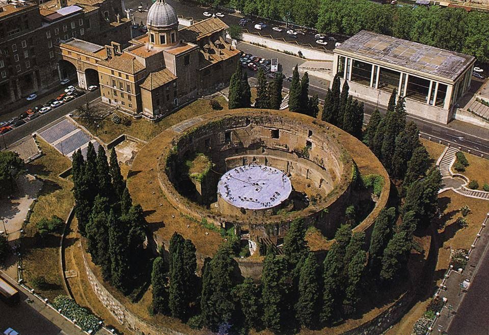 El gran mausoleo del emperador Augusto en Roma se abre al mundo tras décadas de abandono