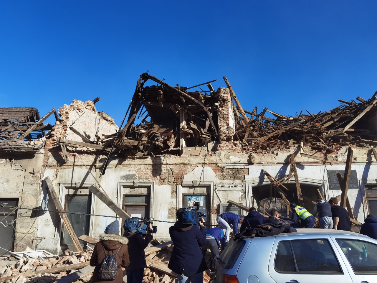 Una niña figura entre las víctimas mortales del terremoto de 6,4 en Croacia