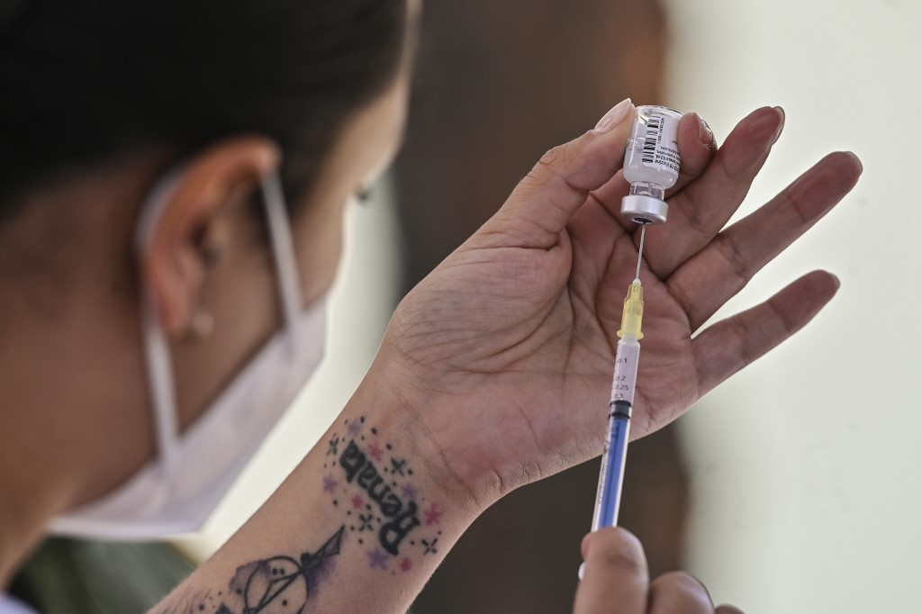 Israel va por la carrera de ser el primer país inmunizado contra el Covid-19