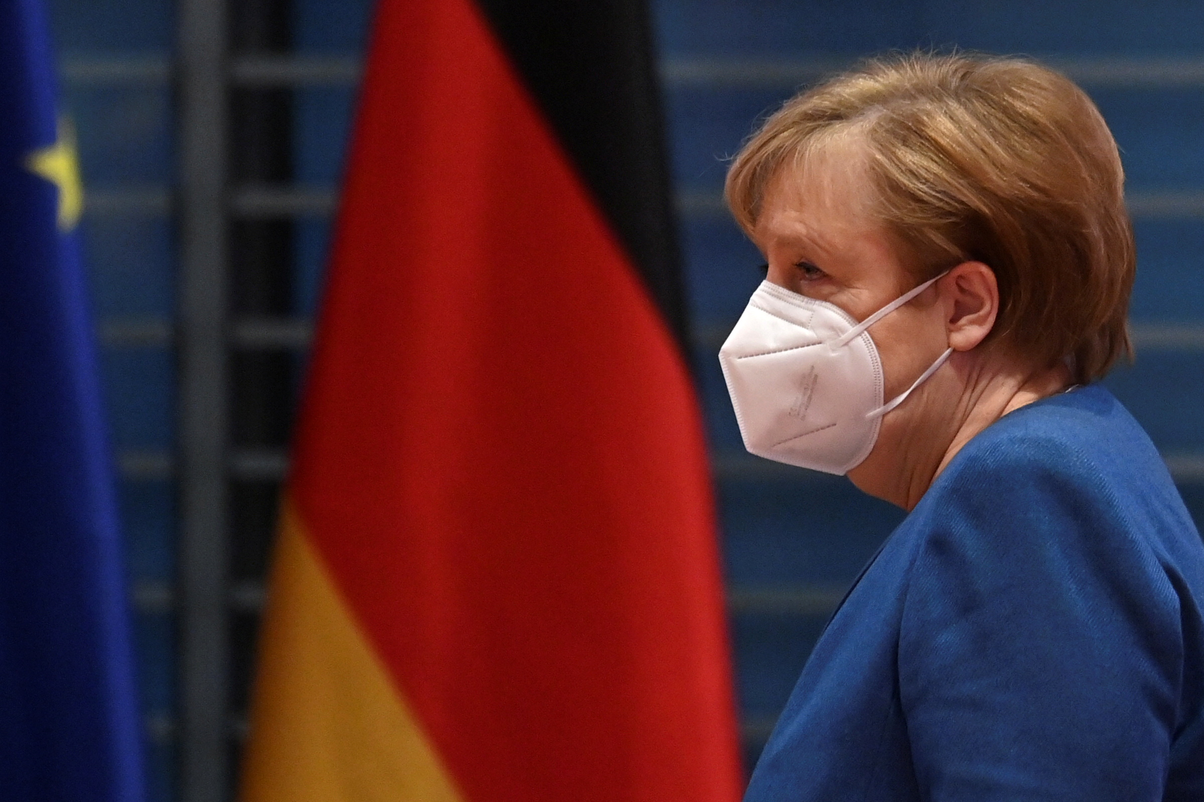 Angela Merkel preocupada por las multitudes en la Eurocopa debido al Covid-19