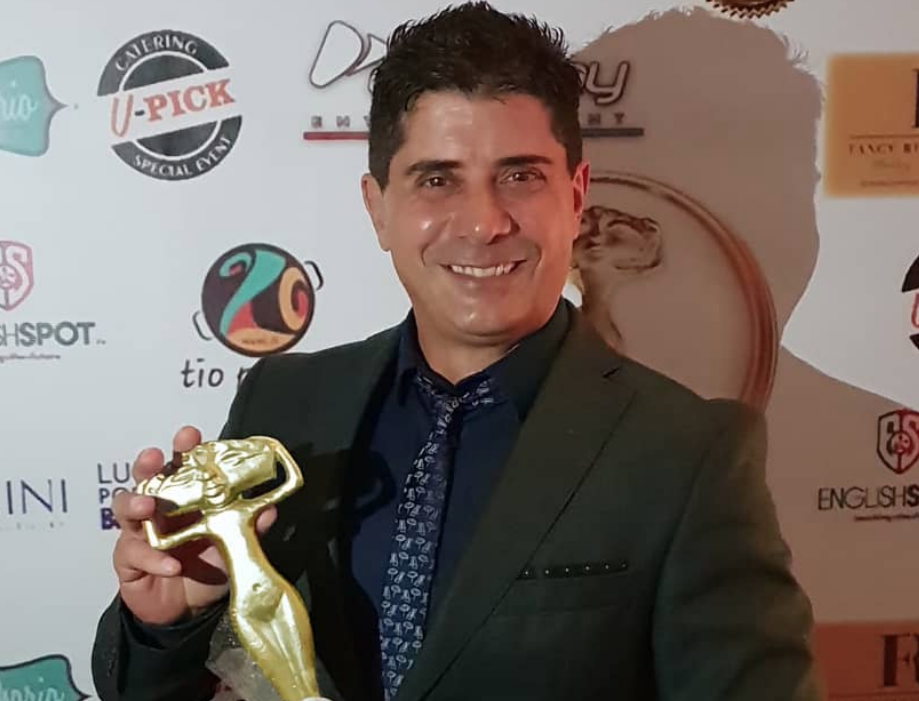 Director de arte venezolano Vito Carlucci recibirá premio internacional Tocando La Fama, mención Oro