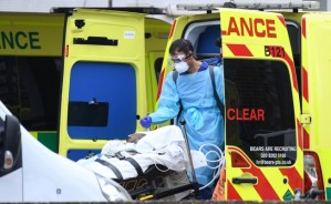 Reino Unido registra récord de muertes por Covid-19 en 24 horas