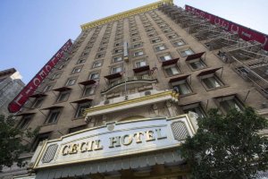 Suicidios, asesinatos y rituales: Los misterios inexplicables del Hotel Cecil serán expuestos