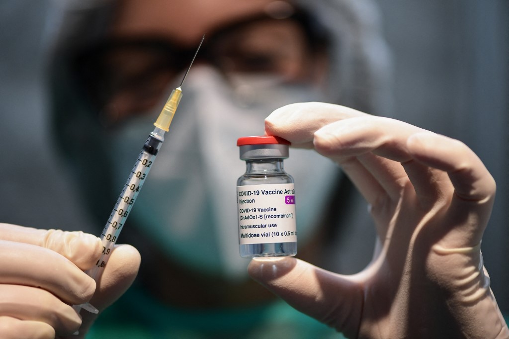 Canadá negada a suspender el uso de la vacuna de AstraZeneca