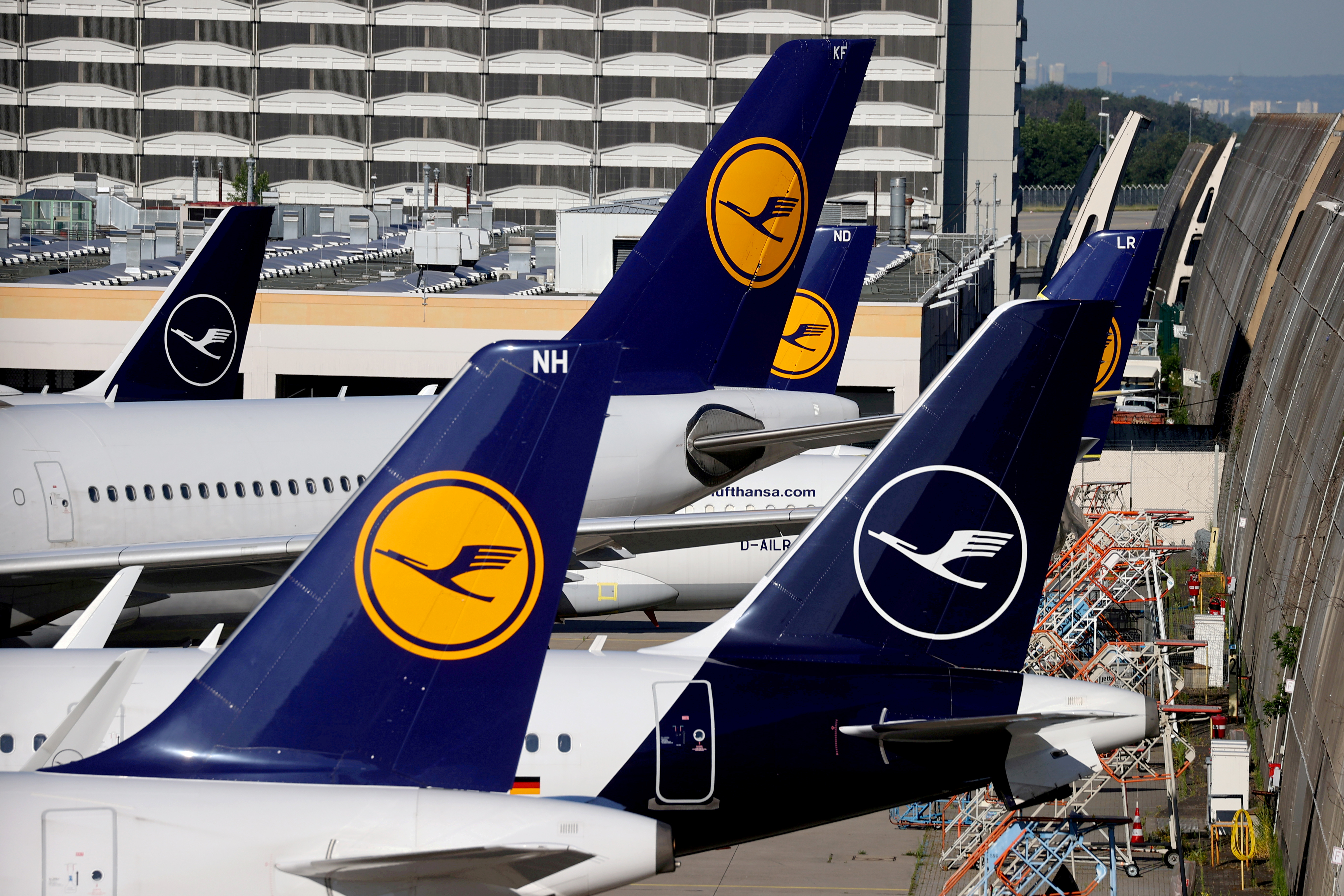 Vuelo de Lufthansa Minsk-Frankfurt retrasado por posible ataque terrorista