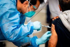 Estados Unidos aplicó más de 93 millones de dosis de la vacuna contra el coronavirus
