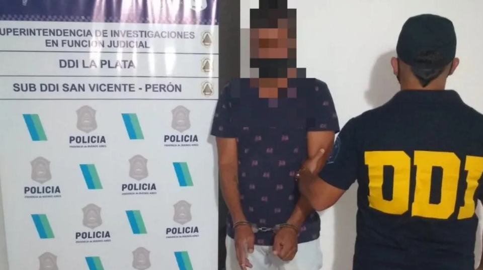 Argentino degenerado violaba a su hija y obligaba a su novia a mirar los abusos