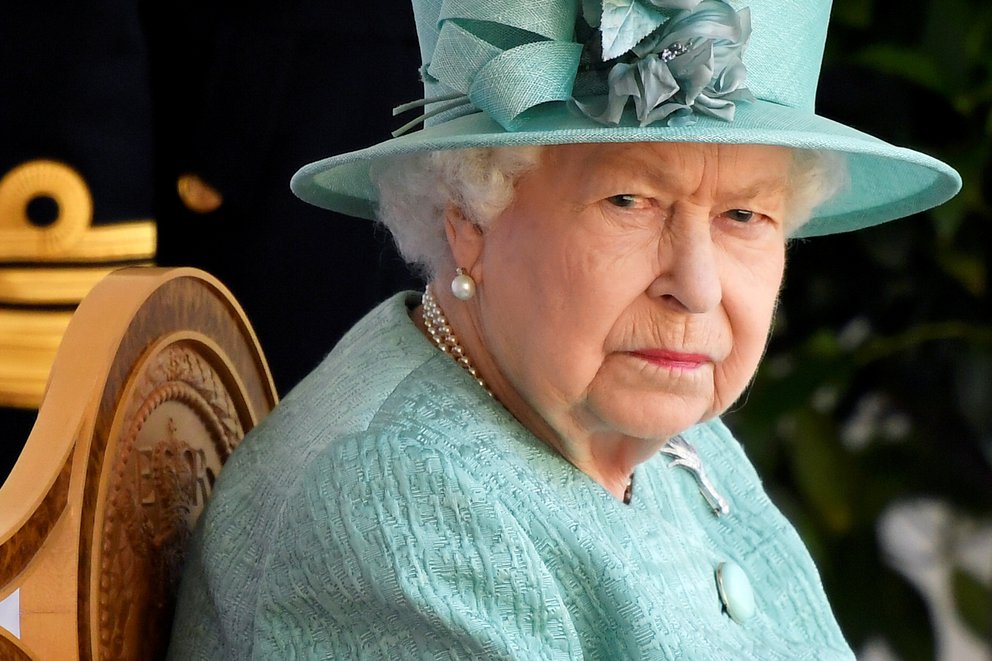Así es como la reina Isabel II ha afrontado la muerte de su esposo