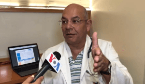 Julio Castro: No hay contraindicación en aplicar una tercera dosis con otro laboratorio