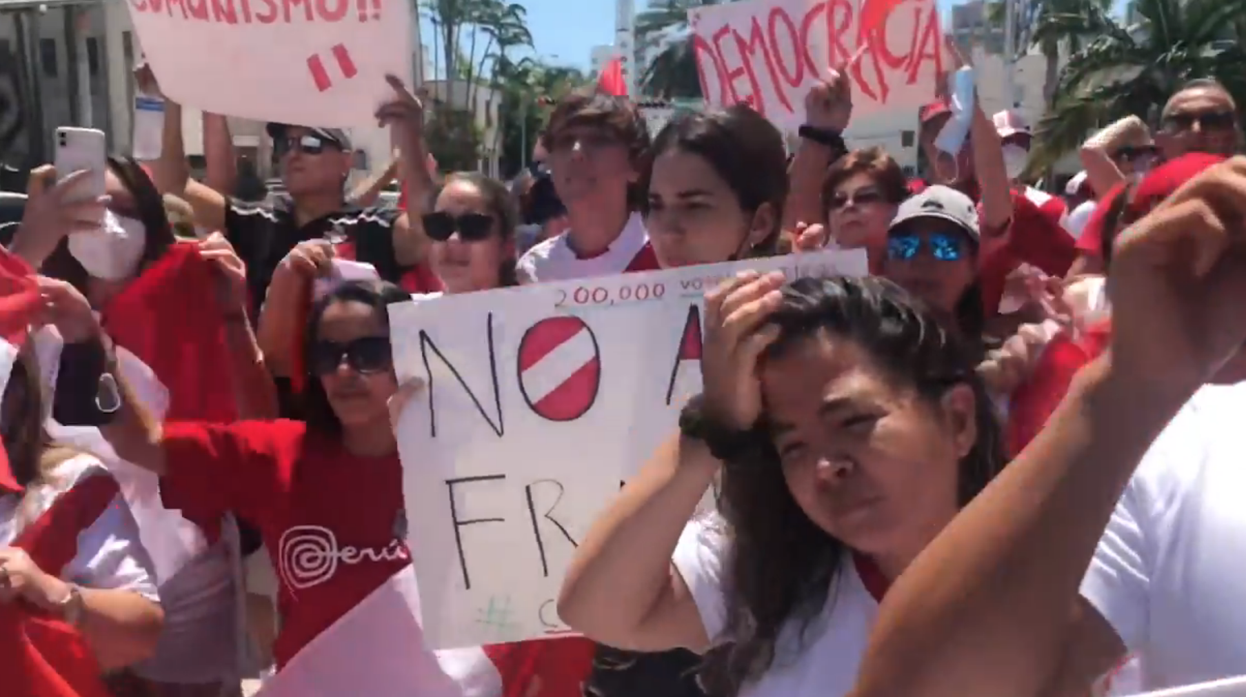 Peruanos en Florida temen que su país se “convierta en otra Venezuela”