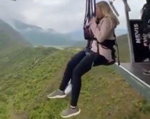 ¿Te atreverías a montarte? Nevis Swing, el columpio más alto de Nueva Zelanda (VIDEO)