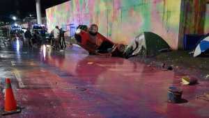 Arrollaron a dos muralistas en la autopista Francisco Fajardo a la altura de Antímano (Fotos)