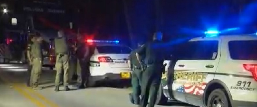 Acusan de intento de asesinato a dos adolescente por tirotear a la Policía en Orlando