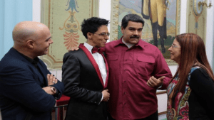 “Cantaré donde tenga que cantar”, dijo Bonny Cepeda tras polémica con Maduro (Video)
