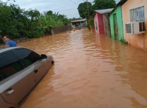 Lluvias colapsan El Callao y evidencian la falta de mantenimiento del sistema de drenaje de la entidad