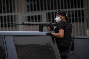 Venezuela: Battles rage between police and gangs in Caracas