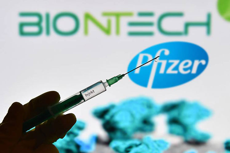 Pfizer pedirá que la FDA autorice la dosis de refuerzo de su vacuna para mayores de 18 años