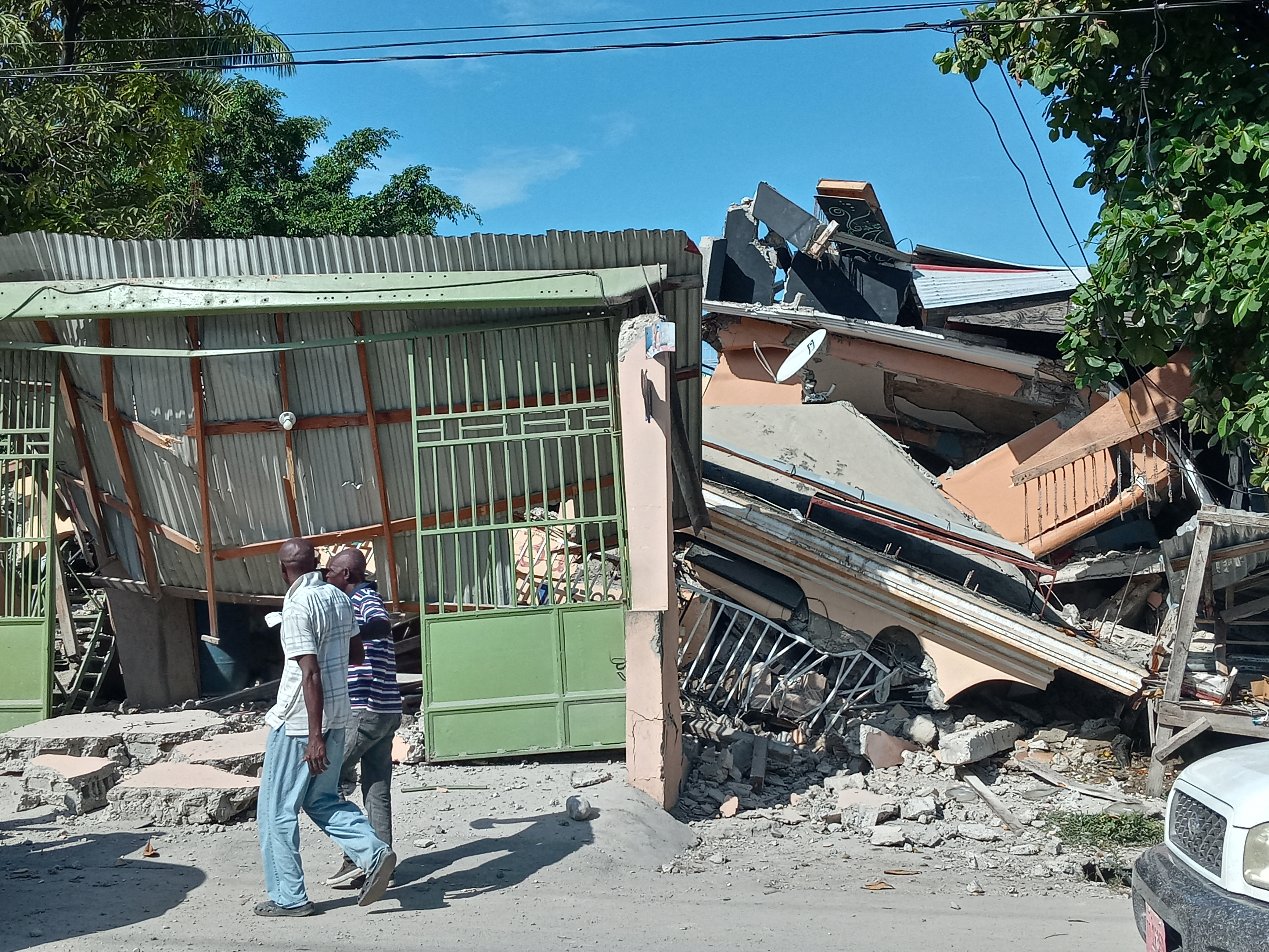 Asciende a 724 el número de víctimas mortales por el terremoto en Haití