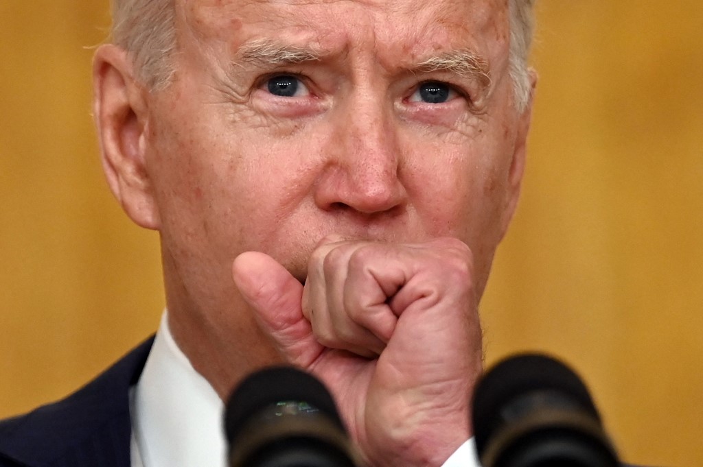 EEUU evita un cierre de Gobierno, pero la agenda de Biden sigue en el limbo